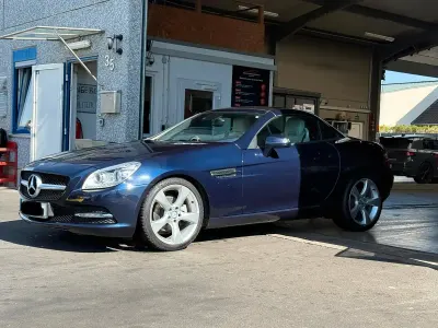 Second-hand Mercedes SLK200 185 CP (136 kW) 2011 Albastru Cabrio