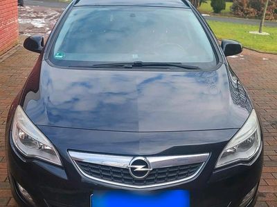 Gebraucht Opel Astra 168 PS (123 kW) 2011 Schwarz Kombi