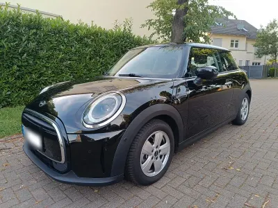 Gebraucht Mini ONE 102 PS (75 kW) 2022 Schwarz Kleinwagen