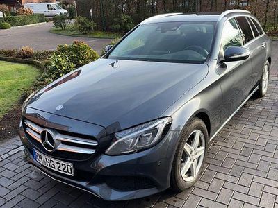 Schwarz Gebraucht 2015 Mercedes C220 Avantgarde Limousine | 18.650 € (Fairer Preis)
