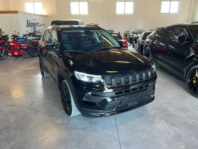 Second-hand Jeep Compass Night Eagle 131 CP (96 kW) 2024 Negru SUV