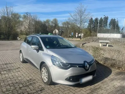Gebraucht Renault Clio GrandTour Intens 90 PS (66 kW) 2016 Silber Kombi
