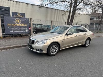 Usata Mercedes E350 Elegance 292 CV (214 kW) 2010 Oro Berlina