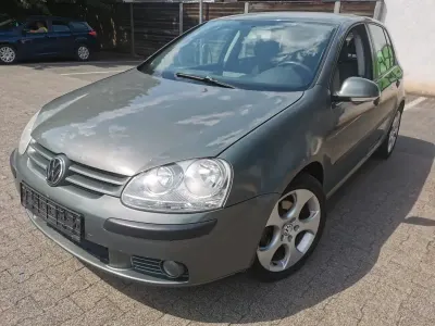 Gebraucht VW Golf V 115 PS (84 kW) 2004 Grau Kleinwagen