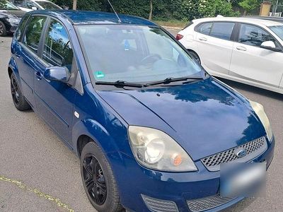 Gebraucht Ford Fiesta 60 PS (44 kW) 2008 Blau Kleinwagen