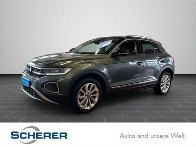 Second-hand VW T-Roc Style 110 CP (80 kW) 2023 Gri SUV