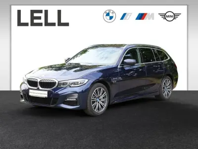 Gebraucht BMW 330e M Sport 292 PS (214 kW) 2022 Blau Kombi