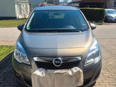 Gebraucht Opel Meriva Design Edition 120 PS (88 kW) 2011 Gold Van / Kleinbus