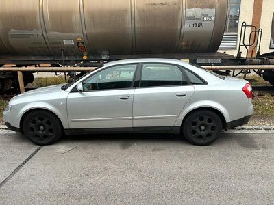 Gebraucht Audi A4 102 PS (75 kW) 2002 Silber Limousine