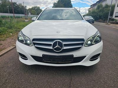 Mercedes E200