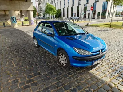 Używany Peugeot 206 Filou 60 KM (44 kW) 2004 Niebieski Sedan/Limuzyna