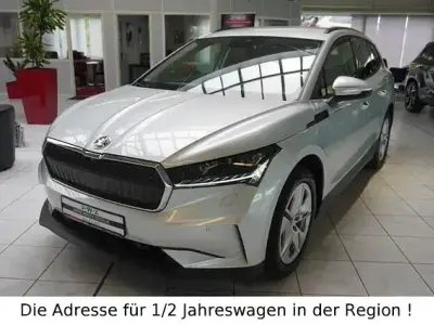 Używany Skoda Enyaq iV Loft 150 kW (204 KM) 2025 Srebrny SUV