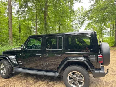 Gebraucht Jeep Wrangler Sahara 272 PS (200 kW) 2022 Schwarz SUV