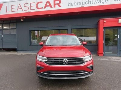Rot Gebraucht 2023 VW Tiguan Active SUV | 22.788 € (Superpreis)
