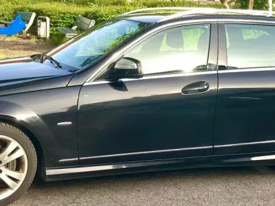 Gebraucht Mercedes C220 Avantgarde 170 PS (125 kW) 2008 Schwarz Kombi