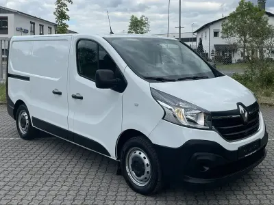 Gebraucht Renault Trafic 120 PS (88 kW) 2022 Weiß Van / Kleinbus