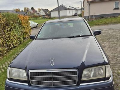 Mercedes C180
