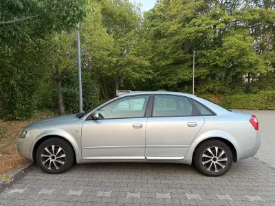 Gebraucht Audi A4 131 PS (96 kW) 2003 Silber Limousine