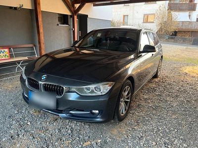 Gebraucht BMW 320 Sport Line 184 PS (135 kW) 2013 Grau Kombi