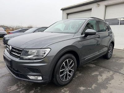 Grau Gebraucht 2016 VW Tiguan Comfortline SUV | 15.000 € (Fairer Preis)