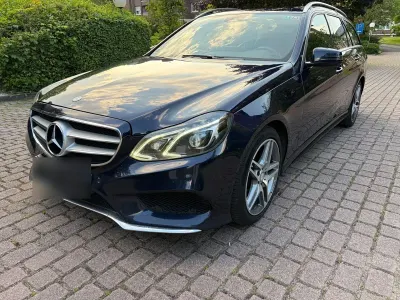 Gebraucht Mercedes E350 AMG line 258 PS (189 kW) 2015 Blau Kombi