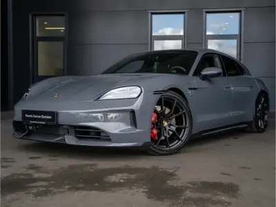 Gebraucht Porsche Taycan 4S Sport Turismo Sport Turismo 439 kW (598 PS) 2025 Grau Kombi