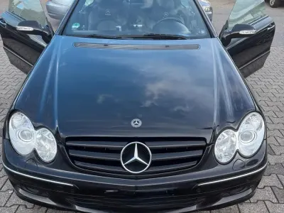 Gebraucht Mercedes CLK320 224 PS (164 kW) 2008 Schwarz Coupé
