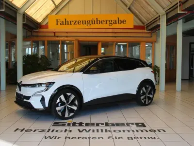 Gebraucht Renault Megane E-Tech Techno 160 kW (218 PS) 2023 Weiß Limousine