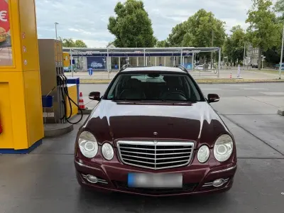 Gebraucht Mercedes 220 170 PS (125 kW) 2007 Rot Kombi