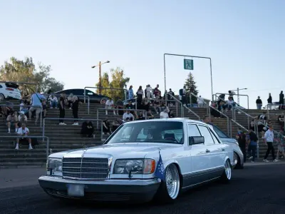 Gebraucht Mercedes 560 279 PS (205 kW) 1991 Weiß Limousine