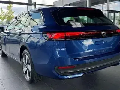 Gebraucht VW Passat Business 150 PS (110 kW) 2025 Metallic Kombi