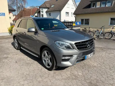 Gebraucht Mercedes ML350 AMG Edition 1 258 PS (189 kW) 2012 Grau SUV