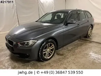 Gebraucht BMW 320 184 PS (135 kW) 2013 Grau Kombi