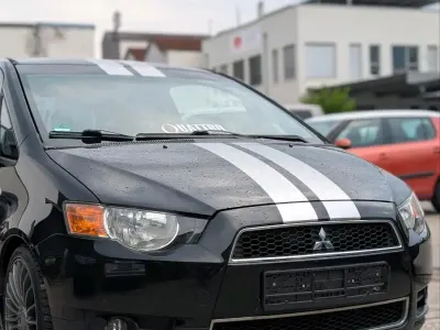 Gebraucht Mitsubishi Colt 95 PS (69 kW) 2011 Schwarz Kleinwagen