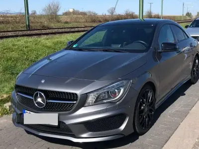 Gebraucht Mercedes CLA180 AMG line 122 PS (89 kW) 2013 Grau Coupé