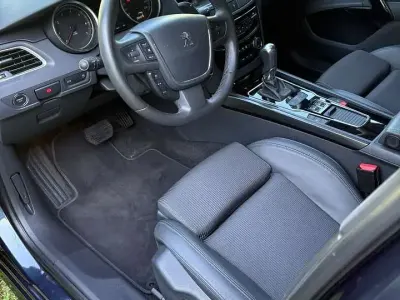 Gebraucht Peugeot 508 Allure 165 PS (121 kW) 2016 Blau Limousine