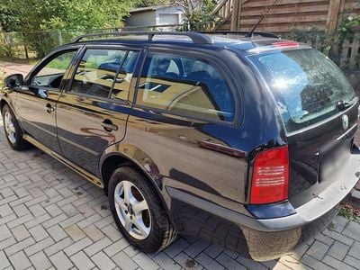 Gebraucht Skoda Octavia 102 PS (75 kW) 2010 Schwarz Kombi