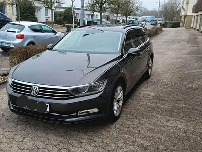 Gebraucht VW Passat Comfortline 150 PS (110 kW) 2017 Braun Kombi