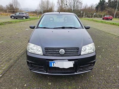 Gebraucht Fiat Punto Active 60 PS (44 kW) 2004 Schwarz Kleinwagen