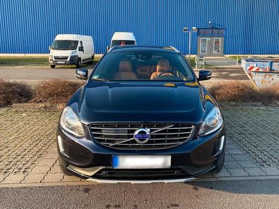 Gebraucht Volvo XC60 Inscription 220 PS (161 kW) 2017 Blau SUV