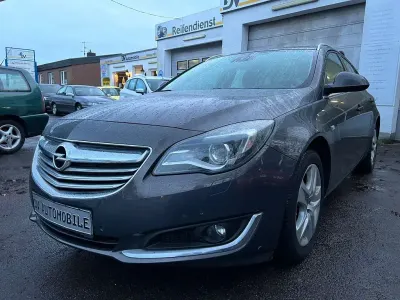 Gebraucht Opel Insignia Edition 170 PS (125 kW) 2014 Plat.anthr./rogrey/0j:silbergr Kombi
