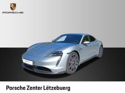 Second-hand Porsche Taycan 4S 419 kW (571 CP) 2021 Argintiu Berlinǎ