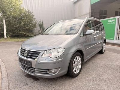 Grau Gebraucht 2008 VW Touran Highline Van / Kleinbus | 3.390 € (Guter Preis)
