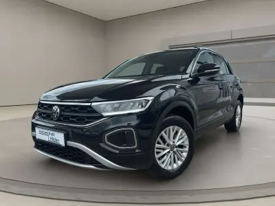 Gebraucht VW T-Roc Life 150 PS (110 kW) 2023 Schwarz SUV