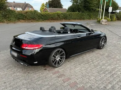 Gebraucht Mercedes 220 AMG 170 PS (125 kW) 2018 Schwarz Cabrio