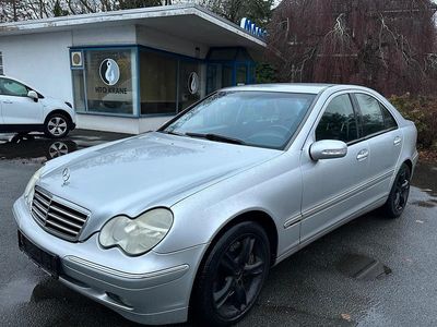 Silber Gebraucht 2003 Mercedes C180 Elegance Limousine | 2.599 € (Fairer Preis)