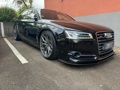 Audi S8 plus