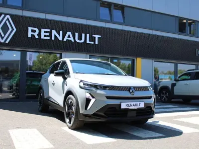 Neu Renault Captur 114 PS (83 kW) 2026 Grau SUV
