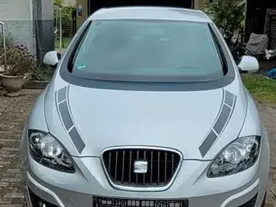 Gebraucht Seat Altea Style 160 PS (117 kW) 2011 Silber Van / Kleinbus
