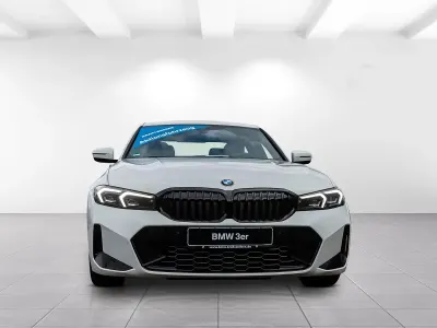 Gebraucht BMW 318 Shadowline 150 PS (110 kW) 2024 Alpinweiss 3 Limousine